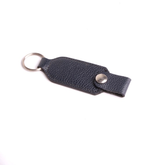 USB key holder in leather protection and storage for USB key creation and manufacture by hand by By Mode France. - Image 2