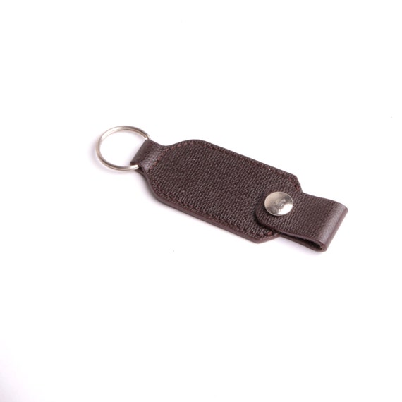 USB key holder in leather protection and storage for USB key creation and manufacture by hand by By Mode France. - Image 4