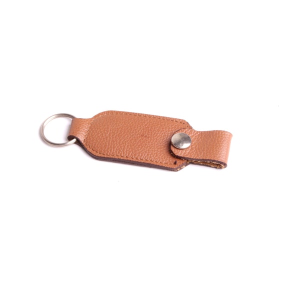 USB key holder in leather protection and storage for USB key creation and manufacture by hand by By Mode France. - Image 6