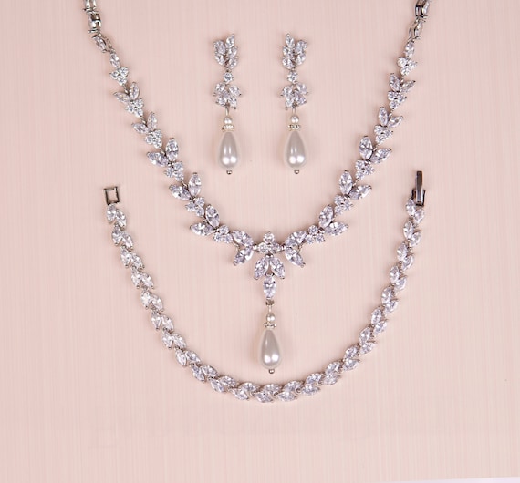 Pearl Bridal Necklace set Pearl Wedding Jewelry Rose Gold Pearl Necklace Pearl Bridal Necklace set Pearl Bridesmaid Jewelry Set - Image 3