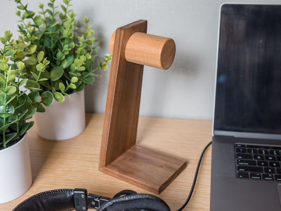 Walnut Headphone Stand: Audiophile Desk Organizer, Groomsmen Gift - Image 4