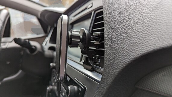 Universal Wireless Car Charger Air Vent Mounted/ Phone Holder with MagSafe, For iPhone, Samsung Galaxy S24 S23, Google Pixel 9 8 7, Xiaomi - Image 7