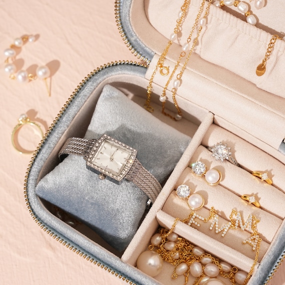 Custom Velvet Jewellery Box, Bridesmaid Gifts with Permanent Name, Wedding Gift, Gift for Her, Watch Storage, Mother's Day Gift Gift for Mum - Image 2