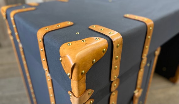 Leather & Millerain Luxury Executives Home Office Desk - Image 10