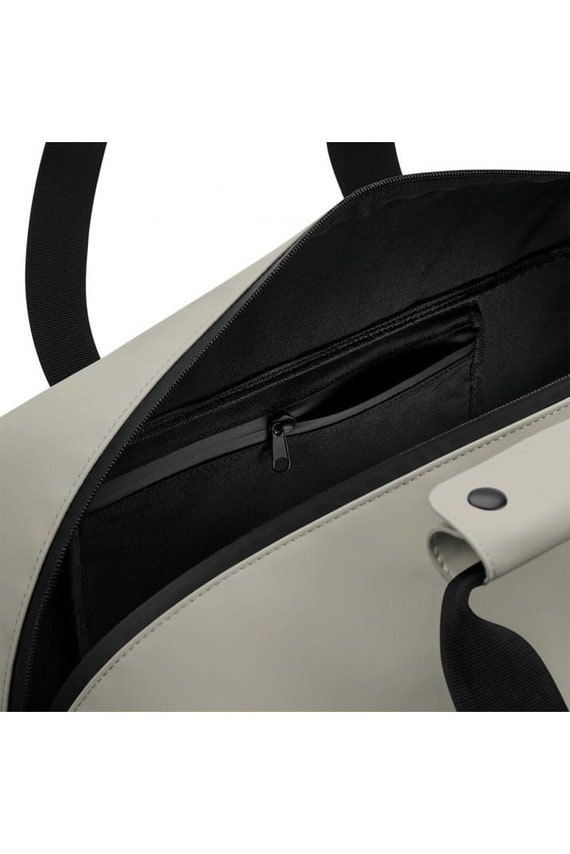 Personalized Weekend Travel Bag – Recycled Matte Polyurethane - Image 5