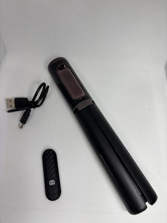 The Dreamy Selfie Tripod Stick - Image 2