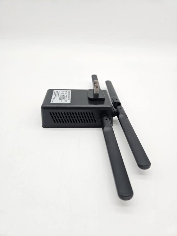 Netfun 300 Mbps WiFi Range Extender Black - Image 3