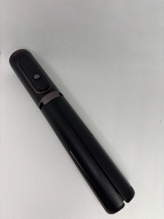The Dreamy Selfie Tripod Stick - Image 4