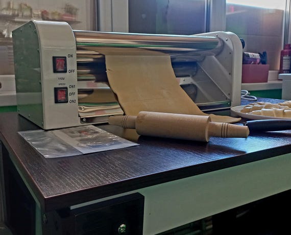 Professional electric dough sheeter machine, dough roller 19.7" for perfect baking, gift chef, grandma, pizzeria for pasta, 220/110 volt - Image 9