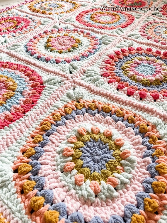 Juliet Blanket Crochet Pattern / Granny Square Blanket Pattern / Crochet Pattern / 3 Sizes / Baby Blanket / Throw Blanket - Image 5