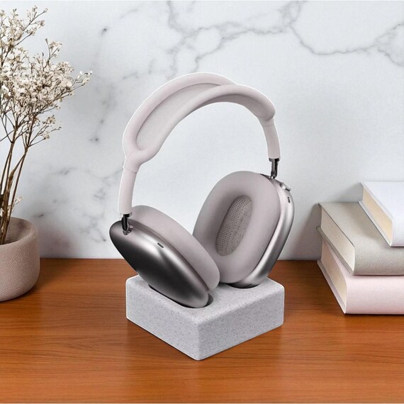 Walnut Wood AirPods Max Stand with Magnetic Wireless Charging Dock – Headphone Holder with Charger - Image 3