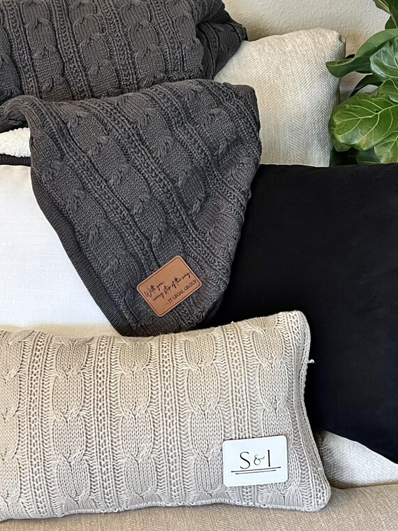 Personalized Cable Knit Sherpa Throw Blanket: Custom Monogram Patch - Image 5