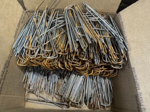 11 Gauge 6" Landscape Staples Garden Stakes Sod Staples 1000 Pcs - Image 2