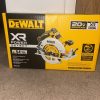 DeWALT® 60V MAX* Brushless Cordless 7-1/4 in. Circular Saw DCS578B (Tool Only) DeWALT® 60V MAX* Brushless Cordless 7-1/4 in. Circular Saw DCS578B (Tool Only)