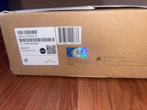 Ubiquiti Networks UAP-AC-M-PRO-US 1750Mbps Wi-Fi Wireless Access Point - White