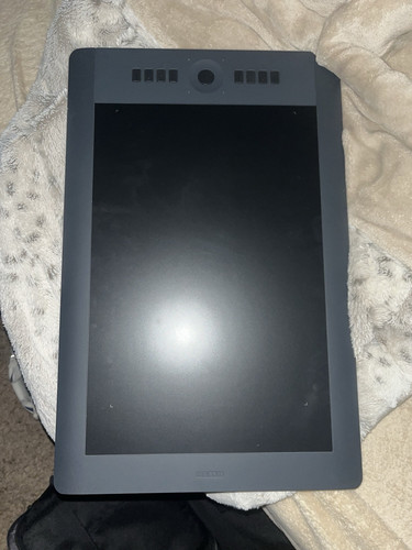 Wacom Intuos Small Bluetooth Graphics Drawing Tablet