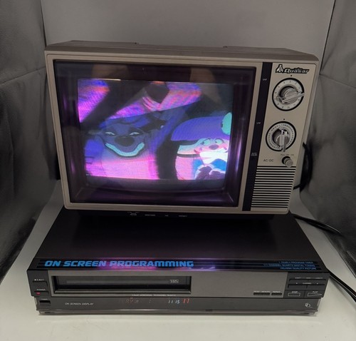 Gpx 12 Inch Portable Black And White Tube TV Brand New In BOX Yorx Electronics - Image 2