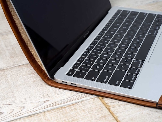 Leather Samsung Galaxy Book5 Pro 360 Cover, Slim Leather Cover for Galaxy Book4 Edge, Samsung Book series leather laptop cover, handmade - Image 4