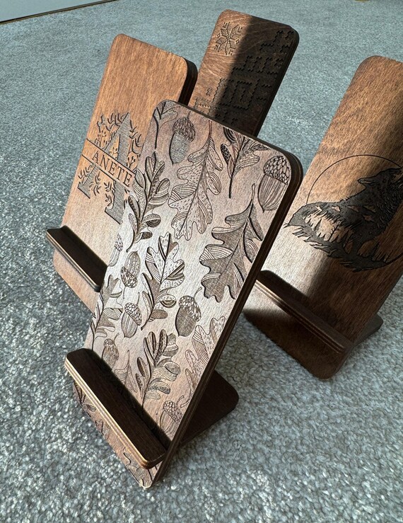 Wood Wireless Phone Charger/Docking Station (Can be personalized) - Image 5