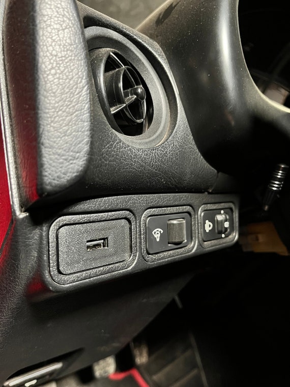 USB Type A Type C Car Fast Charger for Mazda MX-5 Miata NA 89-97