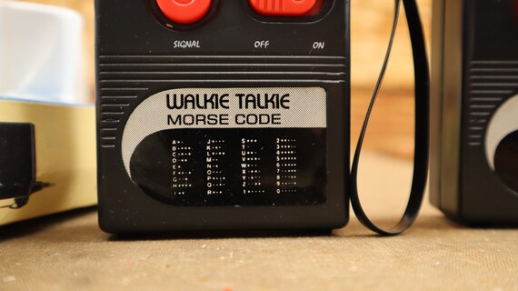 Walkie Talkie Functional Walkie Talkie Transceiver Retro Kids Games Detective Spies Old Walkie Talkies Original case - Image 3