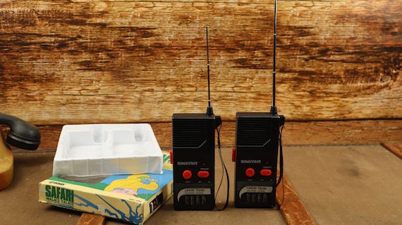 Walkie Talkie Functional Walkie Talkie Transceiver Retro Kids Games Detective Spies Old Walkie Talkies Original case - Image 2