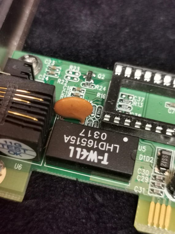 Vintage Startech 10/100 Mbps  Part ST100S Ethernet PCi Network Card Adapter - Image 10