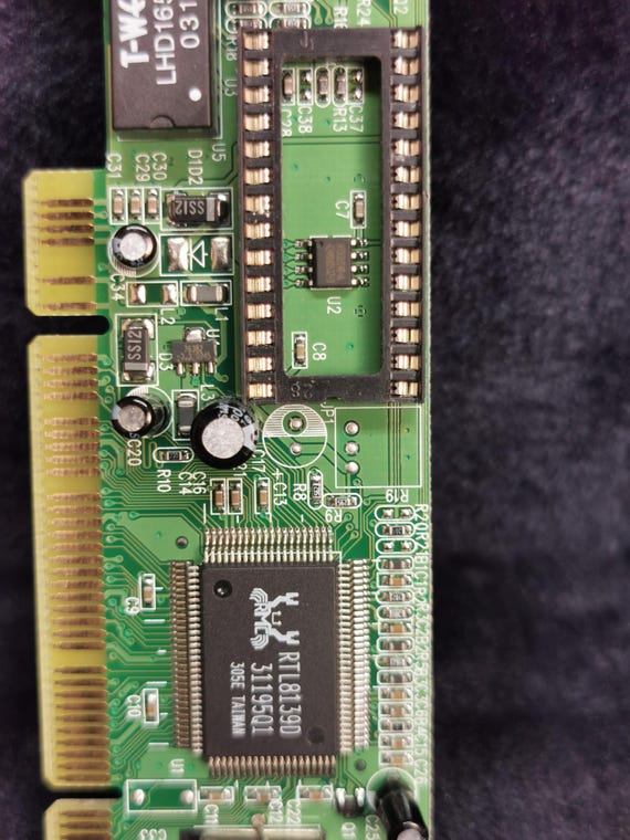 Vintage Startech 10/100 Mbps  Part ST100S Ethernet PCi Network Card Adapter - Image 6