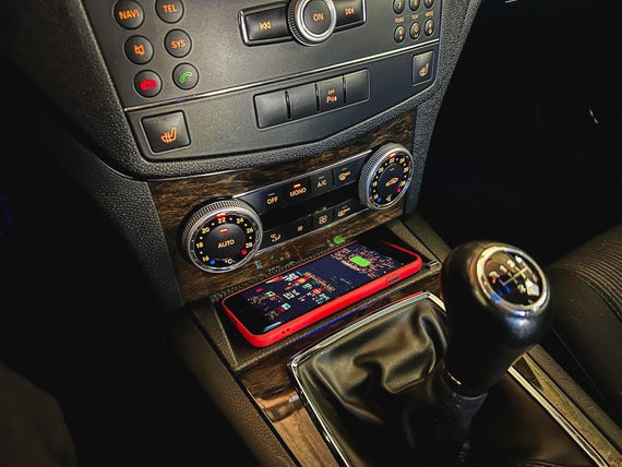 W204 Wireless charger Mercedes C class charger c63 wireless charger Mercedes coupe w207 Mercedes apple carplay Mercedes android auto - Image 6