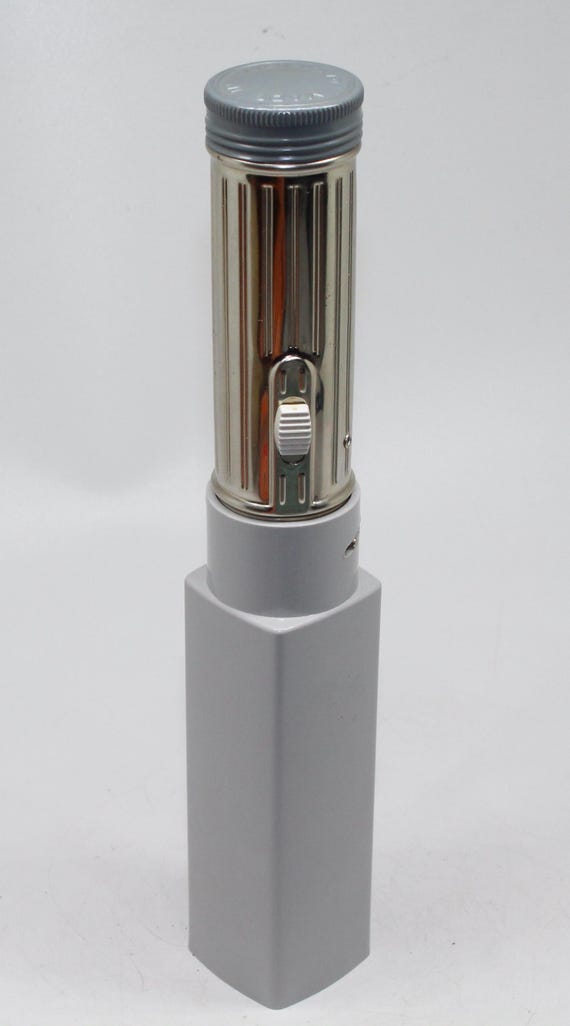 Vintage Boots Arrow Presentation Screen Pointer Torch - Made in Germany - Pre-Laser Technology - c.1960s - Image 4