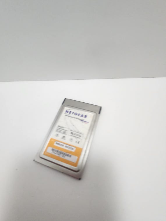 Net gear Vintage Card Bus - Netgear - Vintage Computer - Desktops - Computer Parts - Network Card - Internet - Image 2