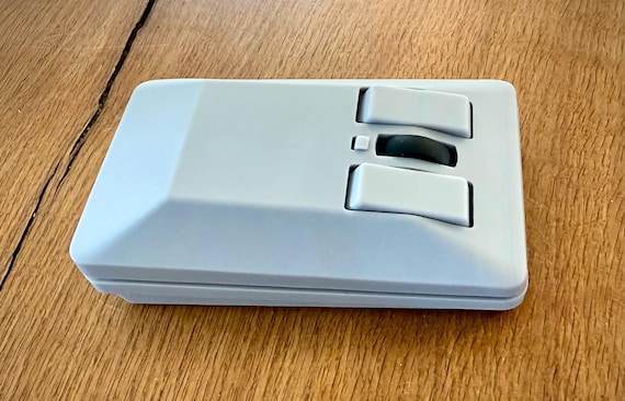 Amiga Mouse (The Tank) Optical Wireless Mouse w. USB dongle, Model 1352 inspired retro design, 3d resin printed w. modern internal component