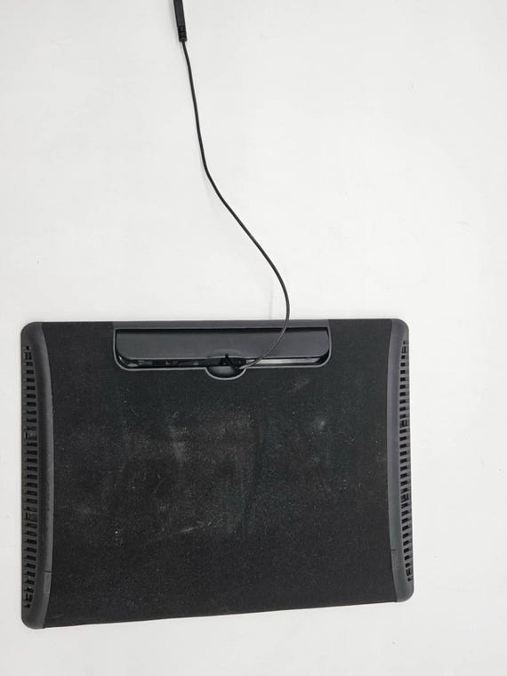 Targus Laptop Cooling Pad Black 14”X10.5” - Image 3