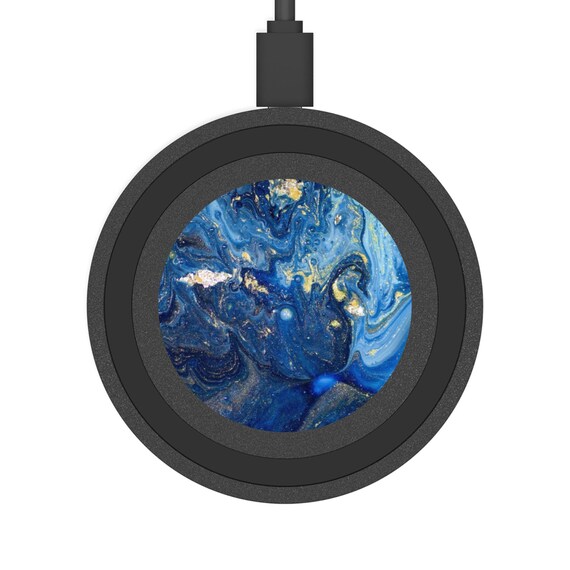 Wireless Charging Pad with Quake Design, Charging Station, Tech Gift, Home Office Decor, Desk Accessory, Round Charger - Image 4