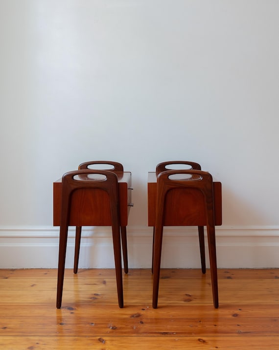 Walnut Sculpted Handle Side Cabinet - Image 4