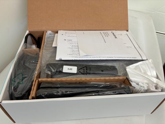 Linksys WiFi 5 Dual Band Wireless Router to 1800 Sq.Ft. W/USB Wireless Adapter - Image 2