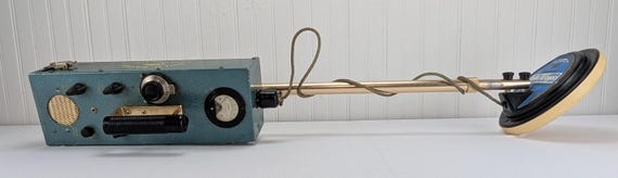 Vintage White's Electronics Gold Master Mineral & Metal Detector S64 TR Untested