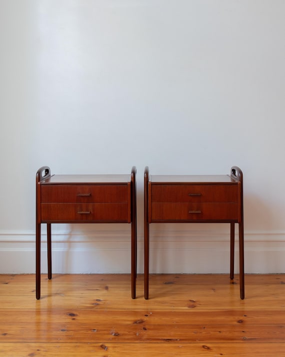 Walnut Sculpted Handle Side Cabinet - Image 2