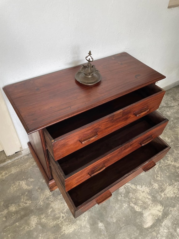 Vintage Jak Wood Chest of Drawers: Rustic Farmhouse Bedroom Storage - Image 9