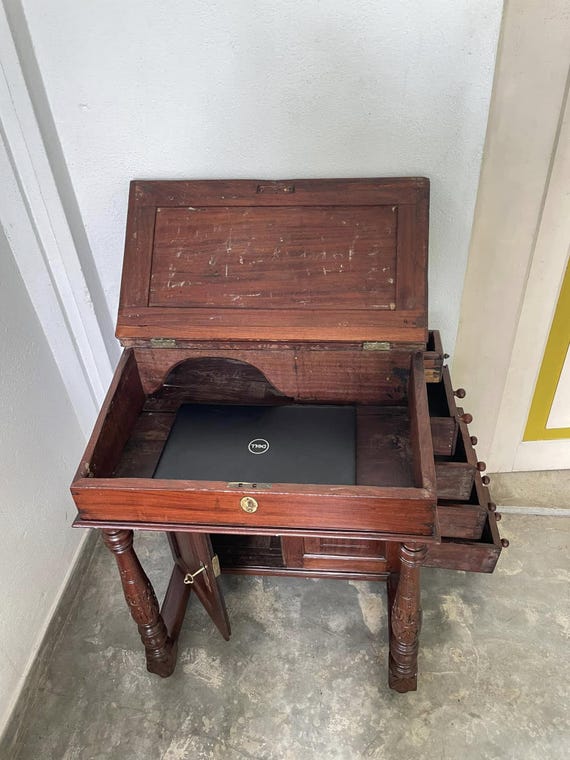 Vintage Jak Wood Davenport Desk: Antique Hinged Writing Desk - Image 7