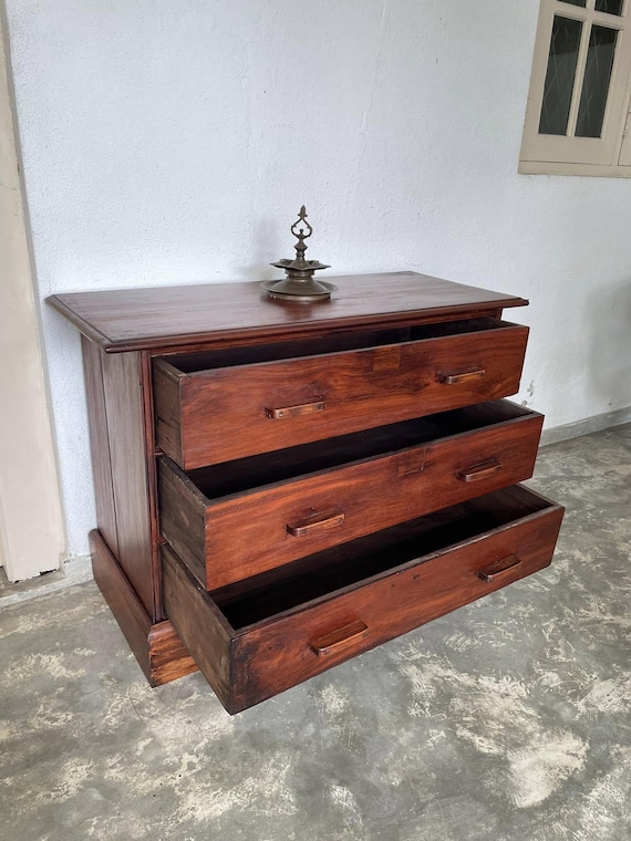 Vintage Jak Wood Chest of Drawers: Rustic Farmhouse Bedroom Storage - Image 4
