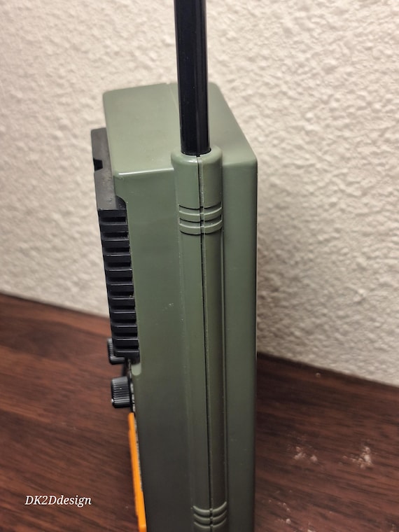 Vintage- Archer Space space Patrol AM radios, Walkie Talkie 2 way radio model #60-4003 Tandy Corporation - Image 6