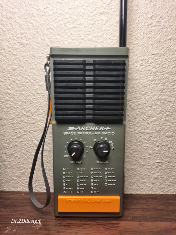 Vintage- Archer Space space Patrol AM radios, Walkie Talkie 2 way radio model #60-4003 Tandy Corporation - Image 3