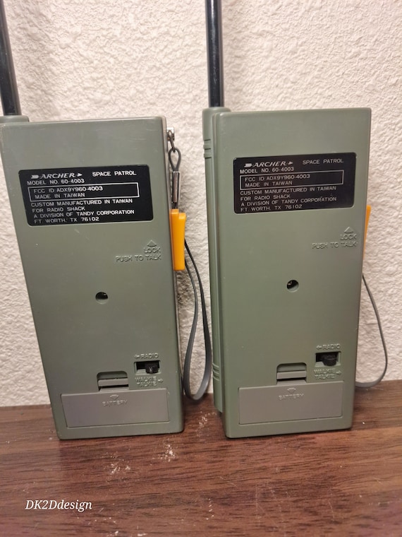 Vintage- Archer Space space Patrol AM radios, Walkie Talkie 2 way radio model #60-4003 Tandy Corporation - Image 4