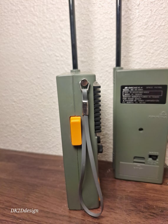 Vintage- Archer Space space Patrol AM radios, Walkie Talkie 2 way radio model #60-4003 Tandy Corporation - Image 5
